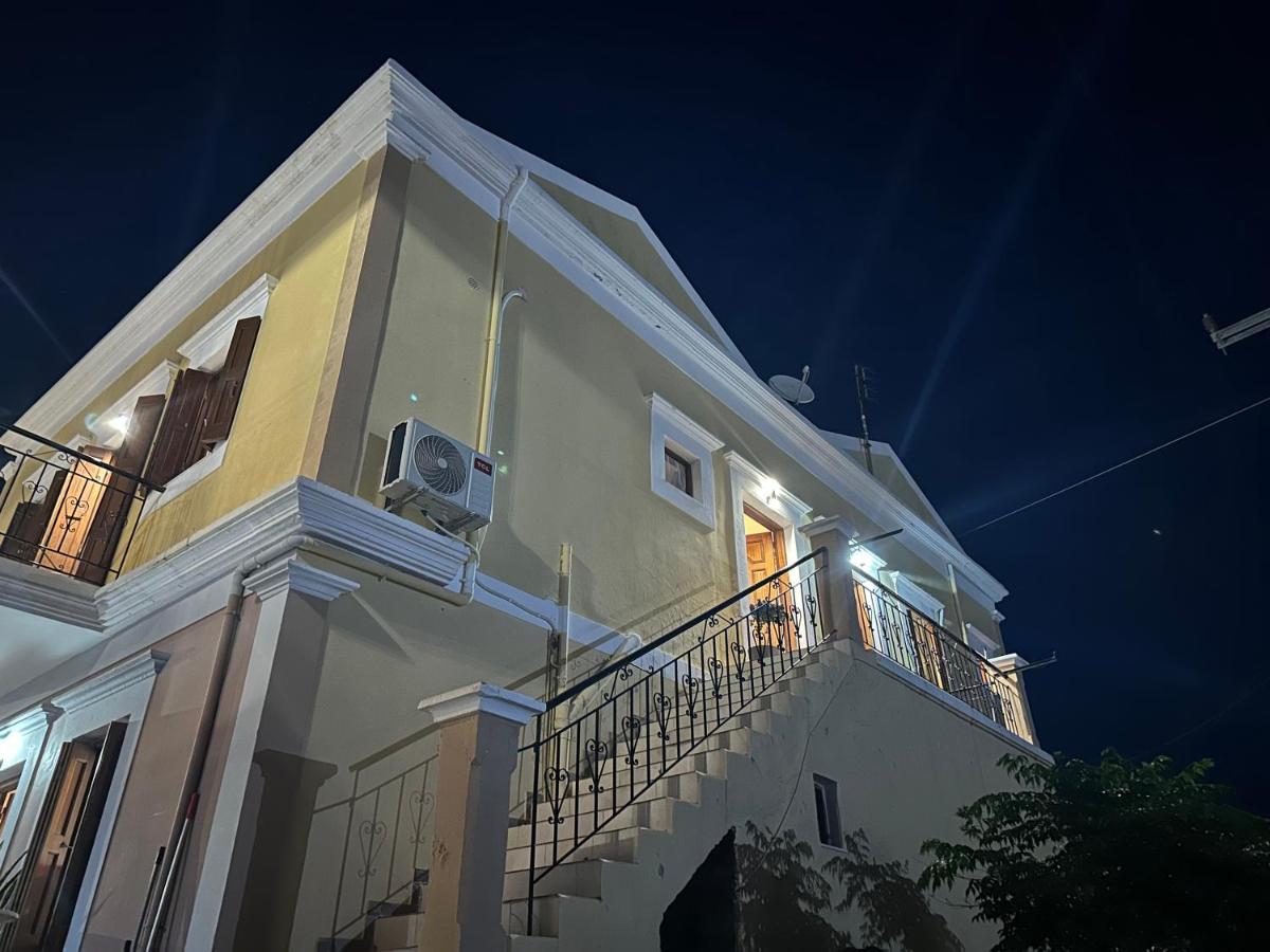 Casa Chara Apartment Сими Екстериор снимка