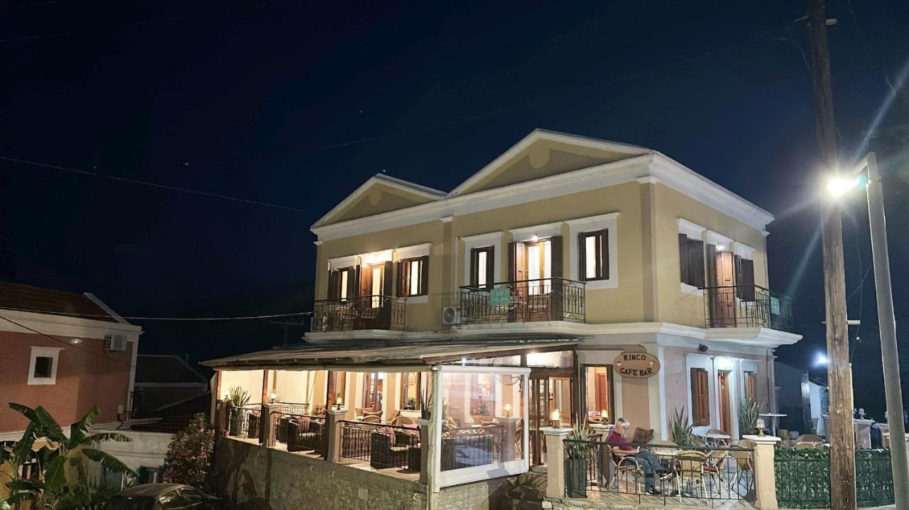 Casa Chara Apartment Сими Екстериор снимка